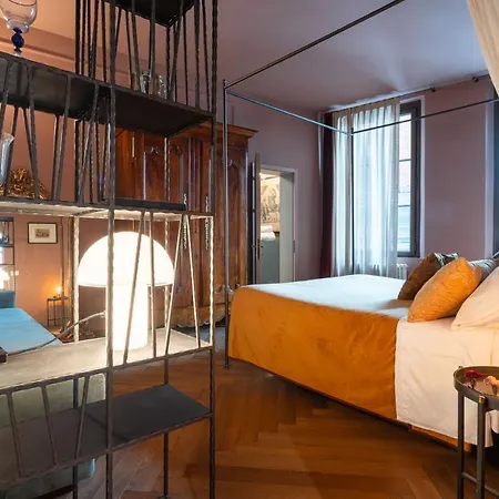 Ca Dei Dalmati - The Blue Canal View *