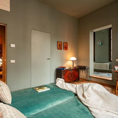 Ca Dei Dalmati - The Blue Canal View