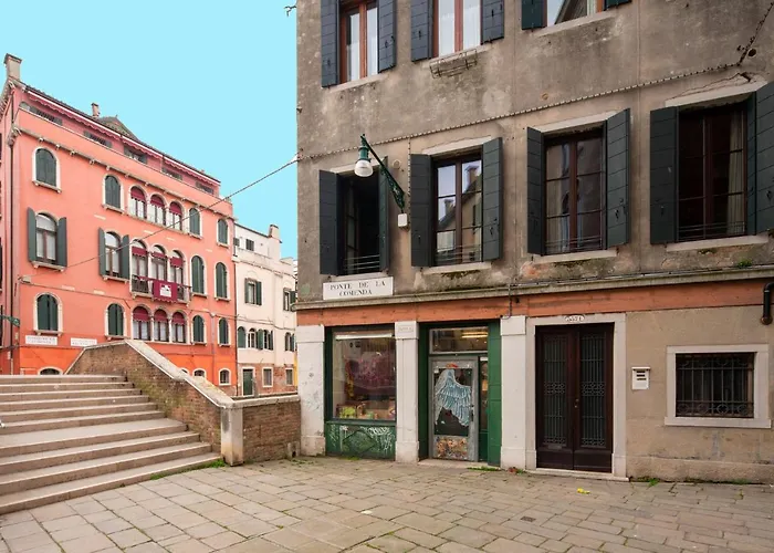 Ca Dei Dalmati - The Blue Canal View * Venetië